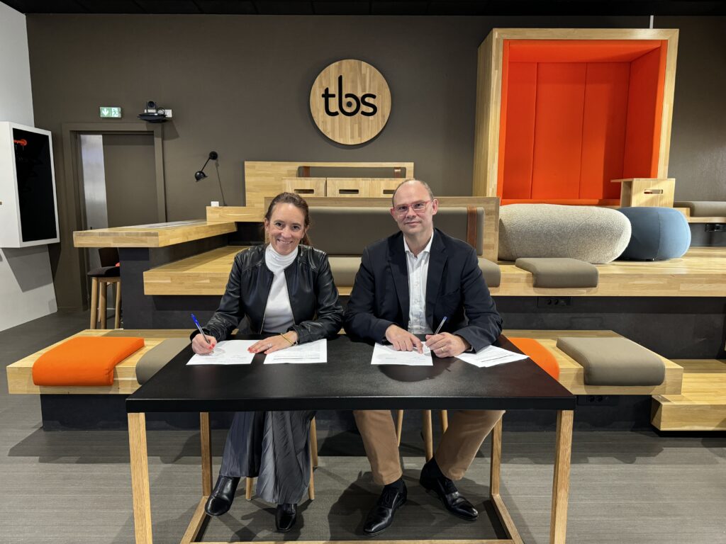 Signature chaire APEM TBS Education