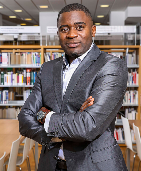 dieudonne tchuente responsable centres excellence ai business analytics.jpg